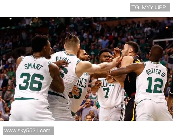 凯尔特人队大胜活塞队，士气高涨